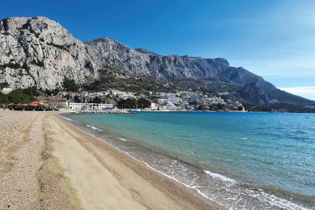 Cherry Omiš Екстериор снимка